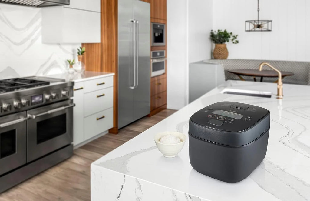 Induction Rice Cooker and Warmer, 5.5 Cup Capacity, Black, 9.25 x 12.25 x 7.88(10.375 x 13.375 x 9/10 CUP)
