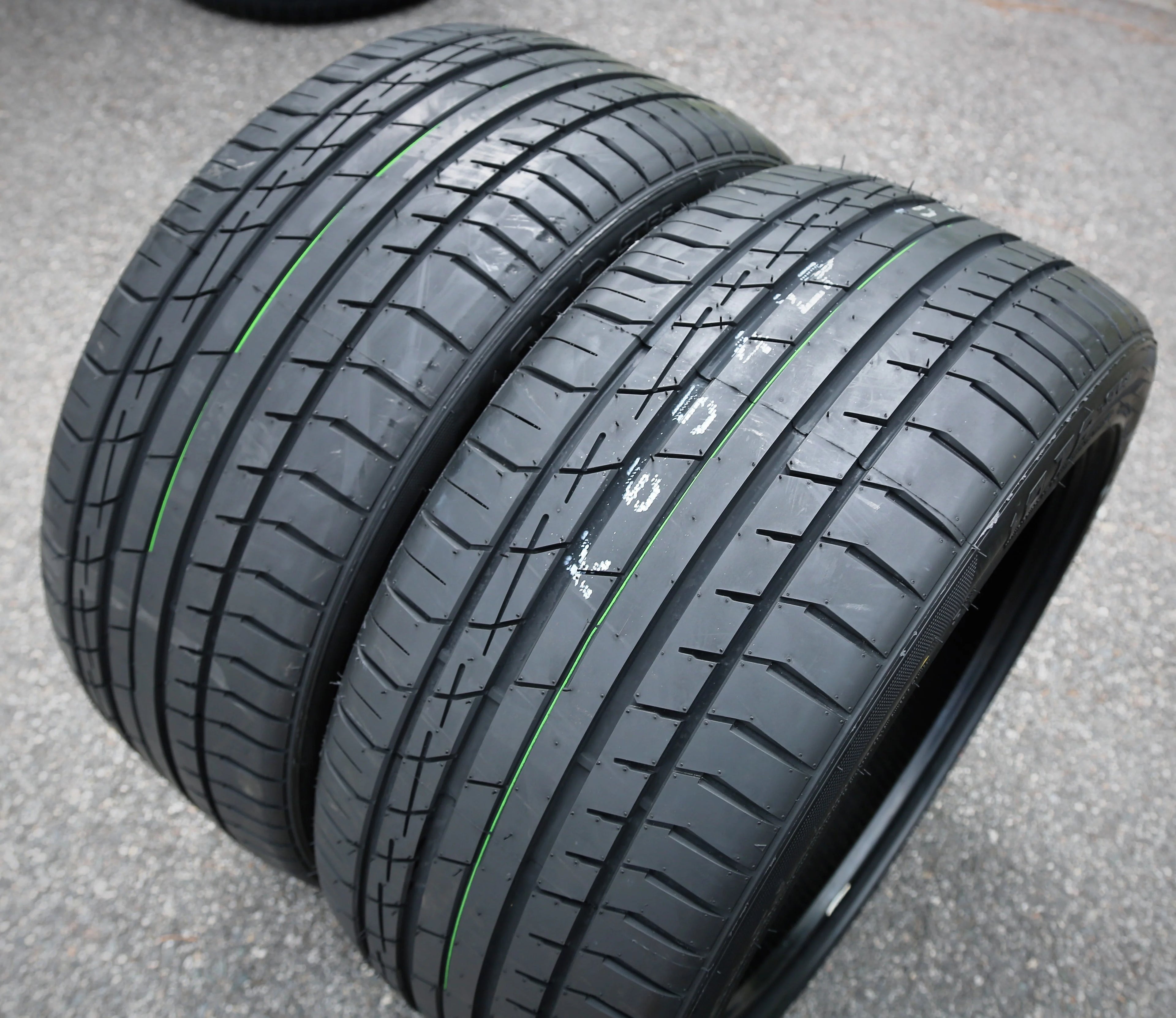 A pair of 2(2) 295/40R20 ZR 110Y XL A/S performance tires are suitable for: 2013 Jeep Grand Cherokee SRT, 2007-10 Mercedes-Benz ML63 AMG base