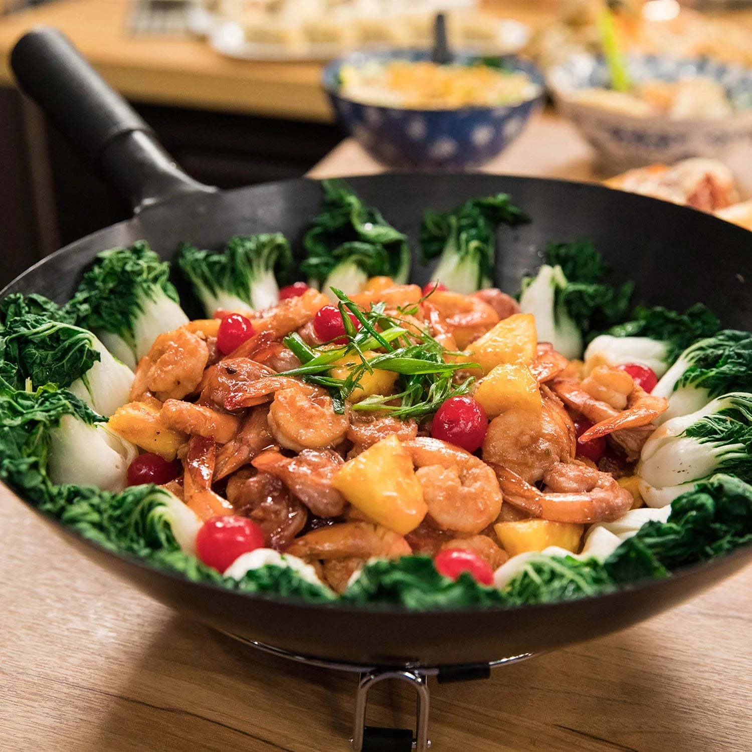 Nuwave Mosaic Induction Wok, Precise Temp Controls from 100u00b0F to 575u00b0F in 5u00b0F, Wok Hei, Infuse Complex Charred Aroma  Flavor, 3 Watts 600, 900  1500, Authentic 14-inch Carbon Steel Wok Included(Black Induction Wok Fry Pan/DeluxeWokCookingKit)