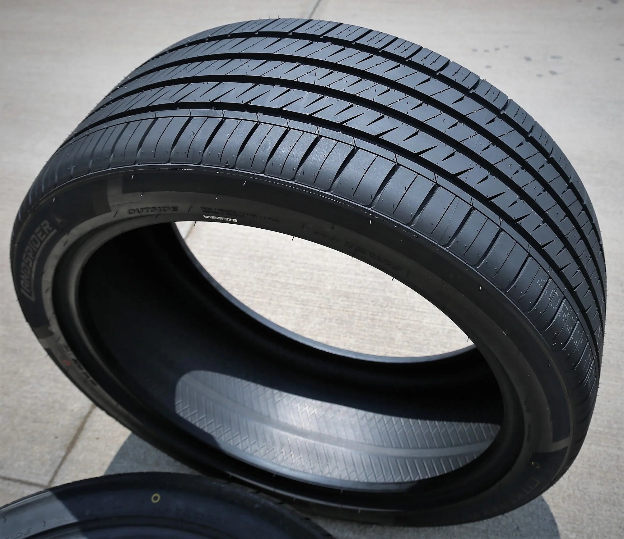 2(2) On 255/35ZR20 97W XL AS high performance tires