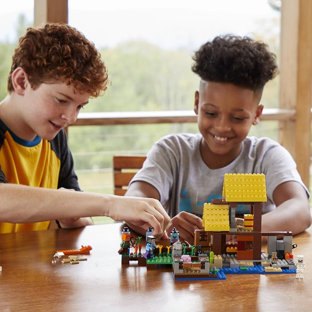 The Farm Cottage Building Kit (549 Piece)