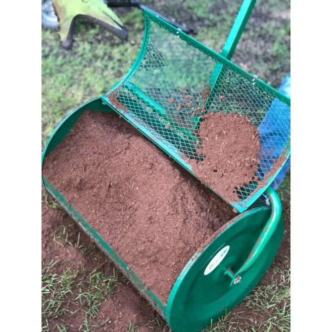 Landzie Compost  Peat Moss Spreader