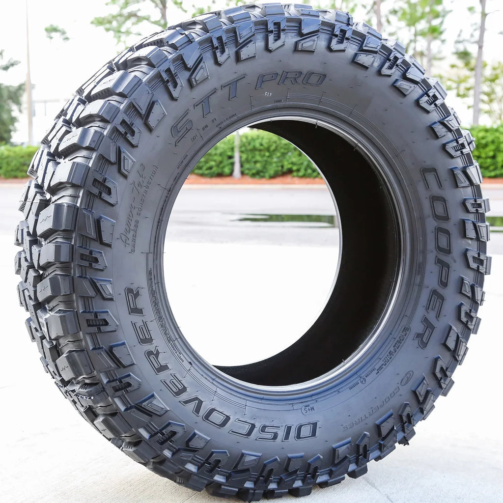 A pair of 2 (two) models of STT professional LT 35X12.50R20 121Q E (10 layers) off-road tires (MT/M/T type off-road tires)