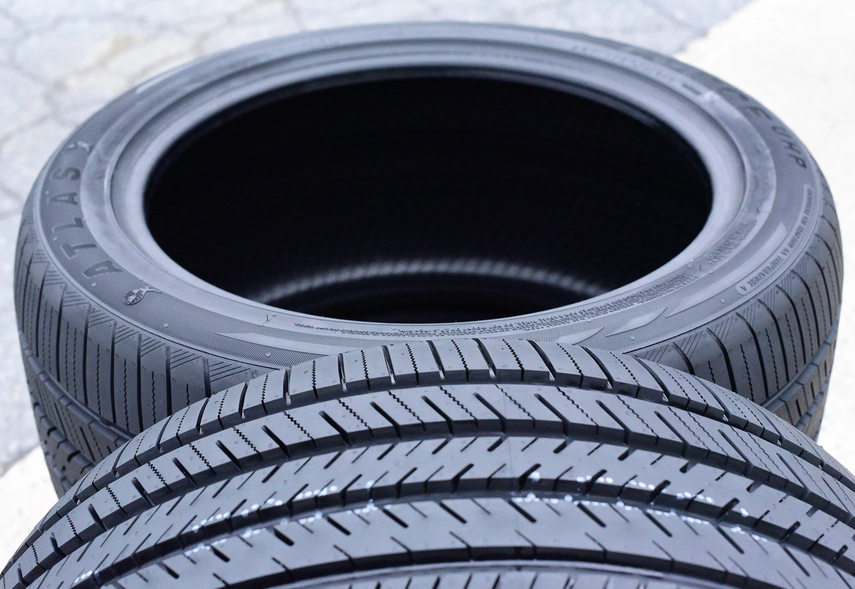 A pair of 2 (2)A/S 265/50R19 110W XL high-performance tires fit: 2019 BMW X5 xDrive40i, 2022-23 BMW X5 sDrive40i