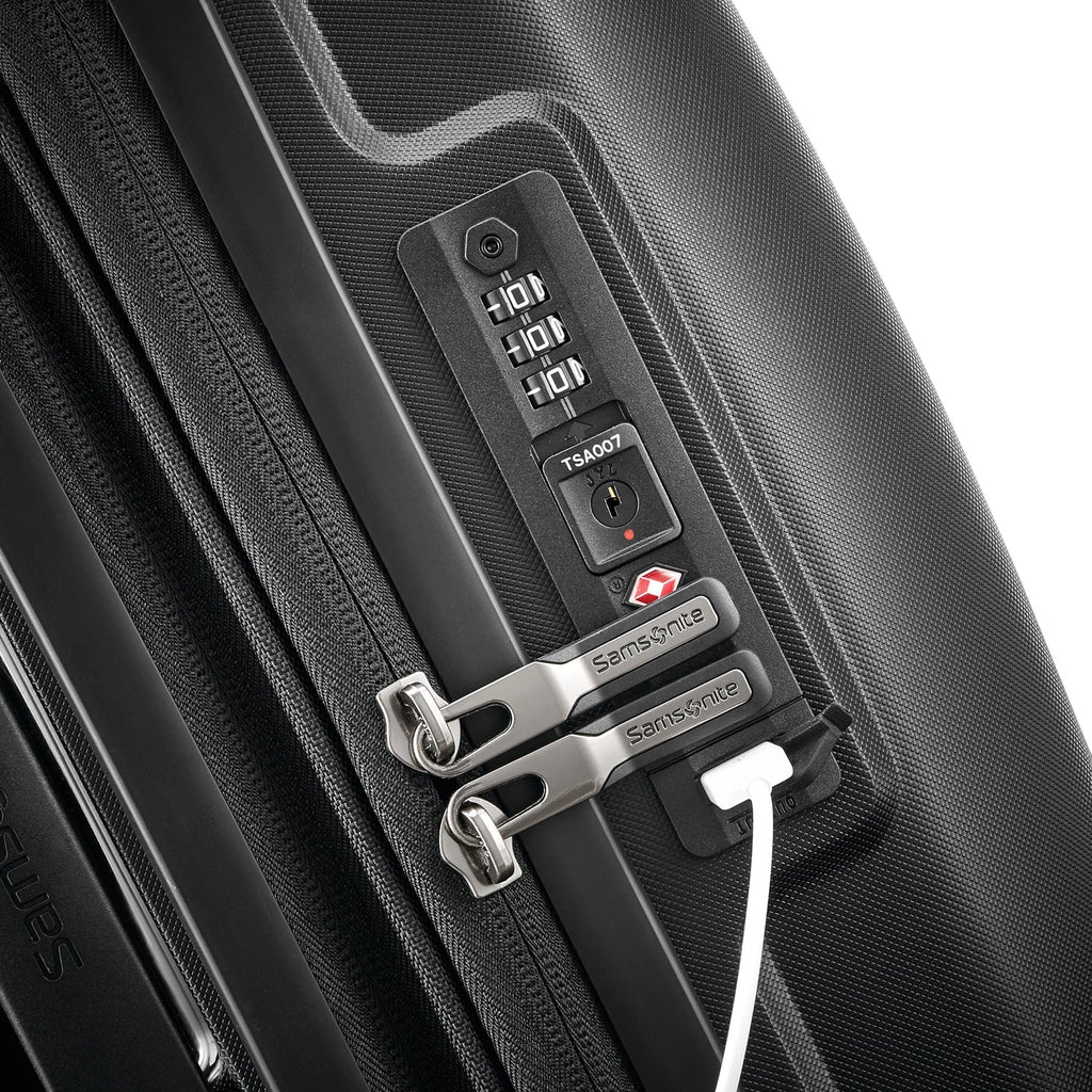 Samsonite Outline Pro Carry-On Spinner(Black)