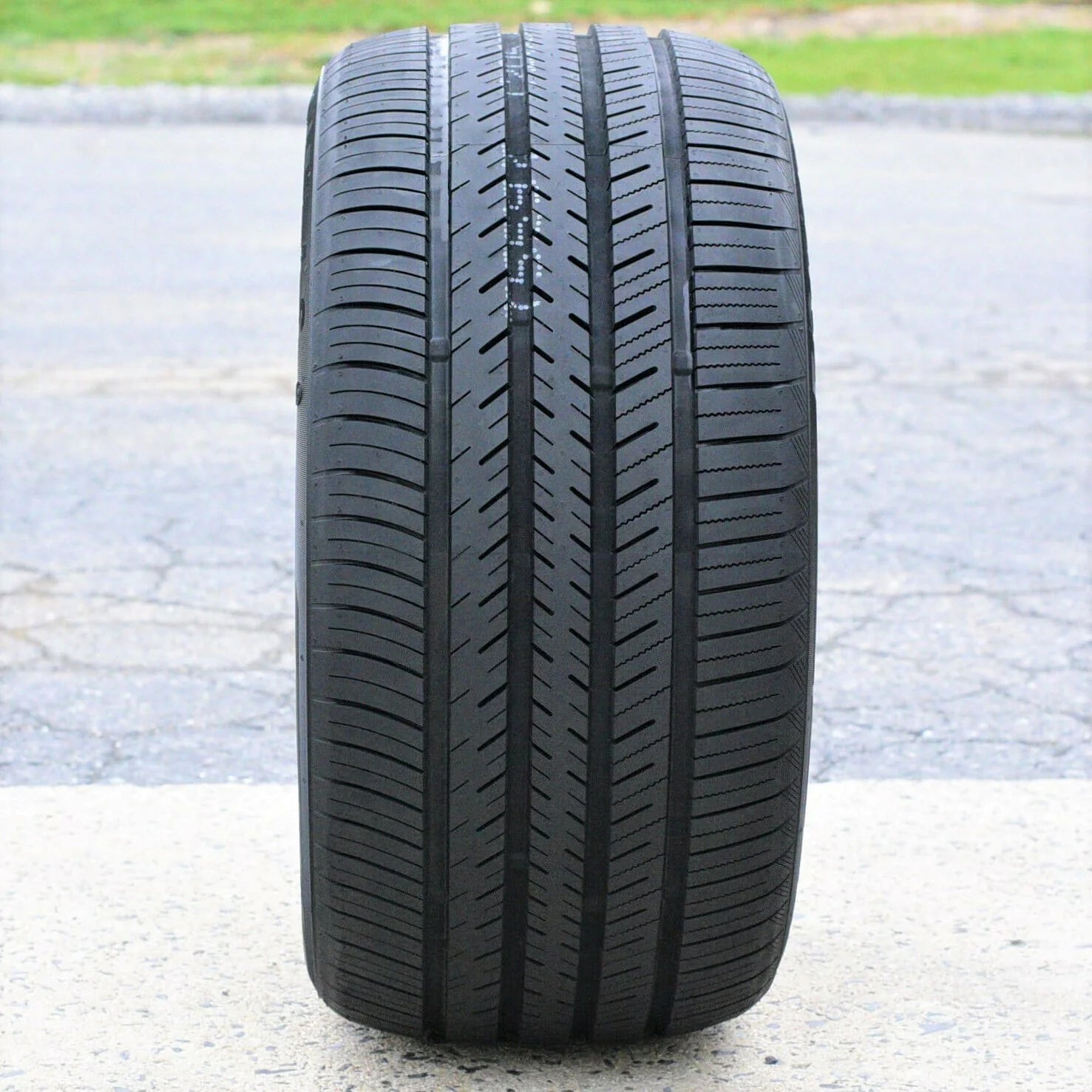 A pair of 2 (2)A/S 265/50R19 110W XL high-performance tires fit: 2019 BMW X5 xDrive40i, 2022-23 BMW X5 sDrive40i