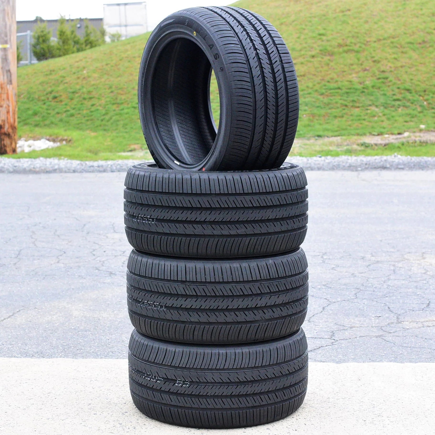 A pair of 2 (2)A/S 265/50R19 110W XL high-performance tires fit: 2019 BMW X5 xDrive40i, 2022-23 BMW X5 sDrive40i